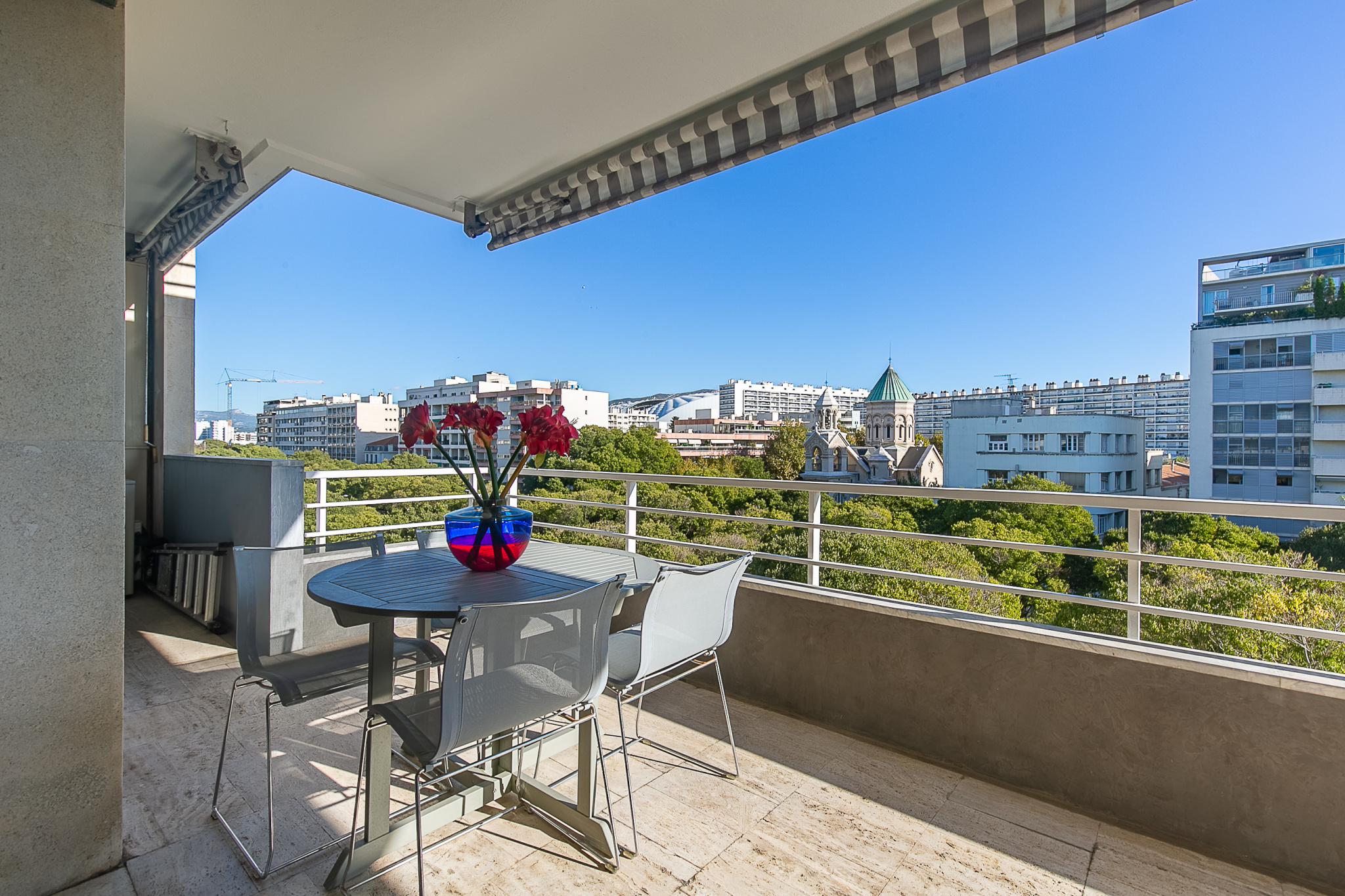 Vente Appartement 158m² 5 Pièces à Marseille (13008) - Rond Point Immobilier